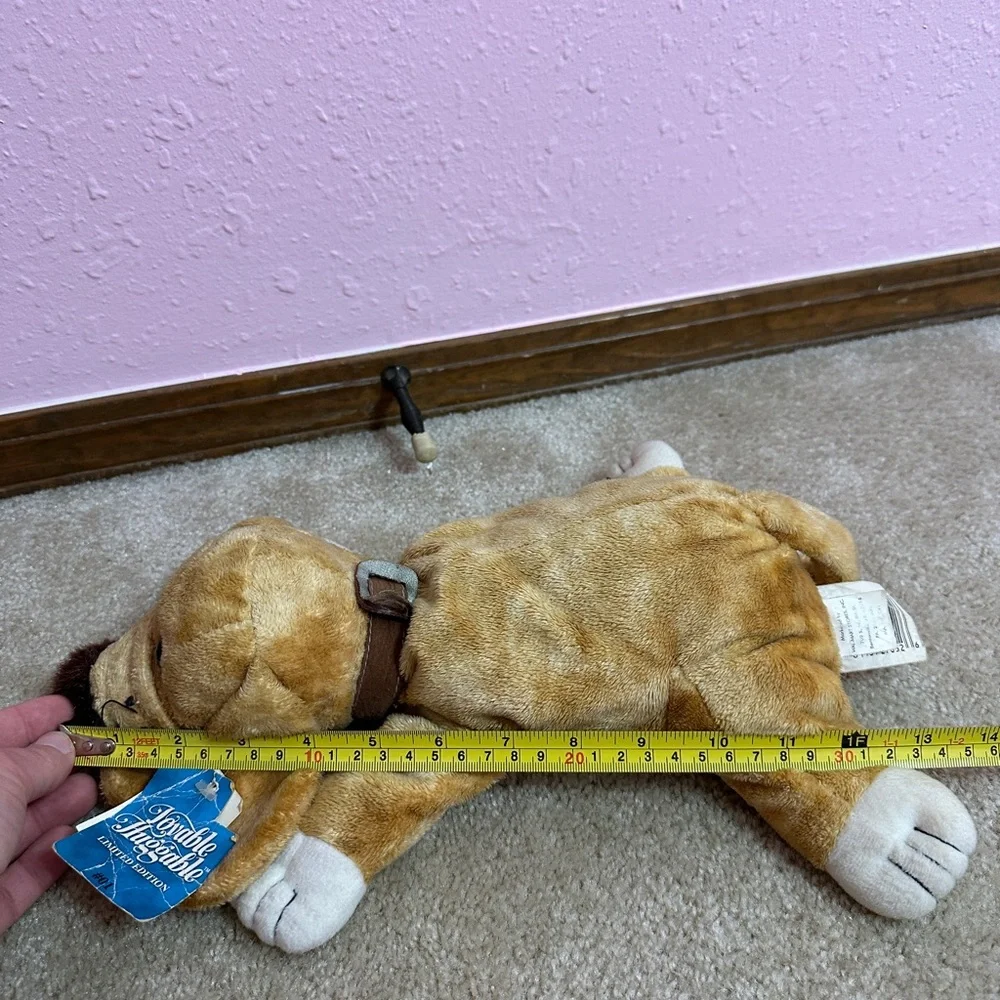 Vintage Walmart Lovable Huggable Lying Dog Plush 12” Brown white Hound Dog